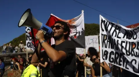 Countrywide Walkouts Break Out In Response to Budget Slashing